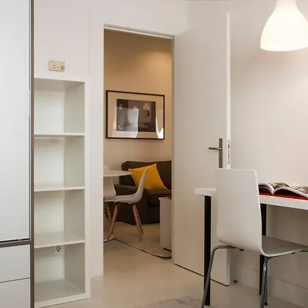 Spacious And Modern In The Center Of Chiado * Lisboa